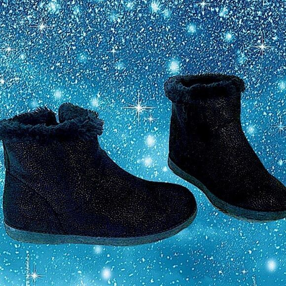 Cat & Jack Suede Faux Fur Ankle Boots - Picture 2 of 7